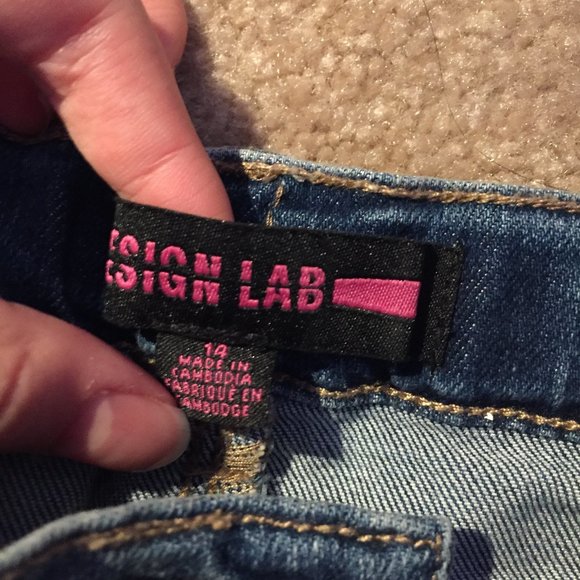 medium/dark wash skinny jeans - Picture 2 of 2